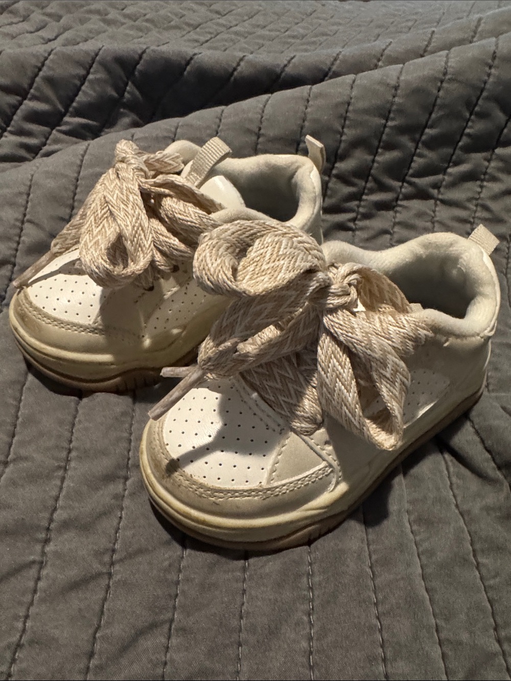 OshKosh B'gosh Cream Lace-Up Kids Sneakers